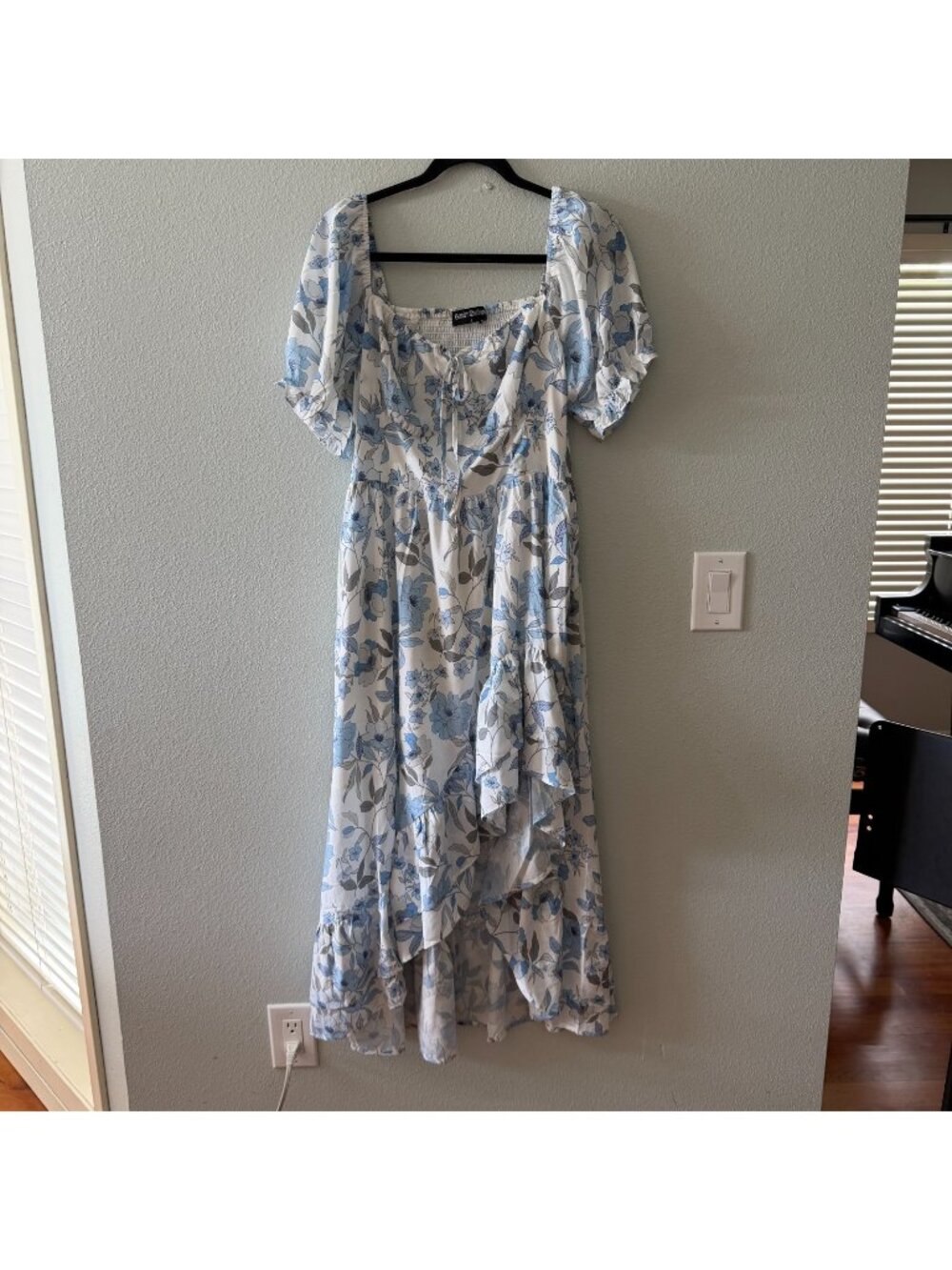 Scarlet Darkness White Blue Floral Midi Dress Womens LARGE Square Neck
